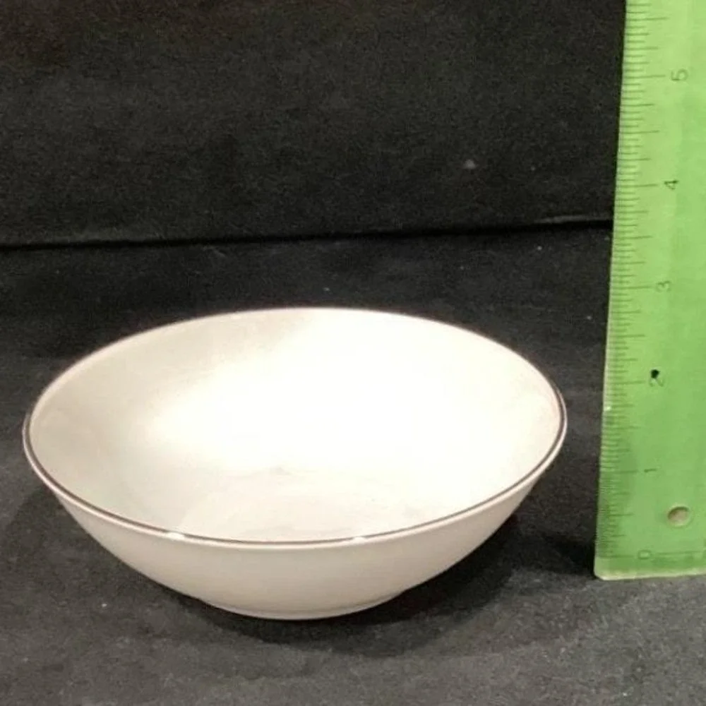 Royal Doulton Amulet Dessert Bowls, Set Of 2, White Floral Fine China Dinnerware